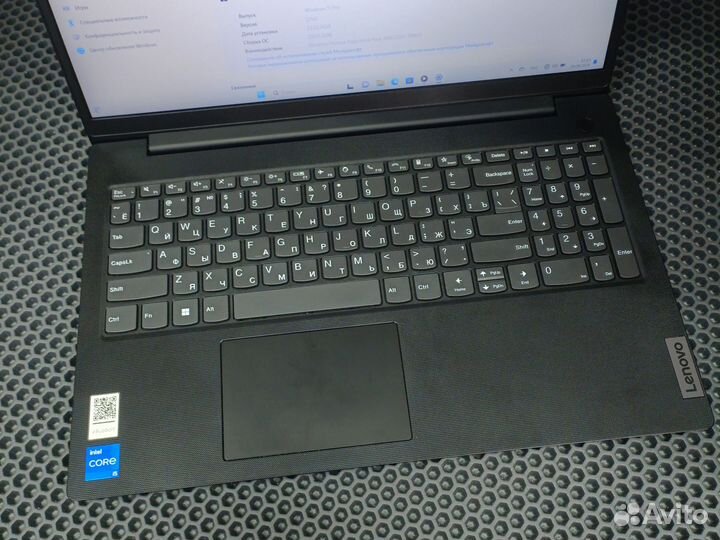 Ноутбук lenovo