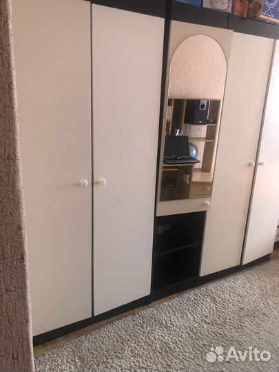 Спальный гарнитур