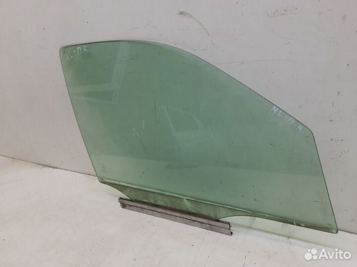 Стекло двери переднее правое Mercedes-Benz Ml W163