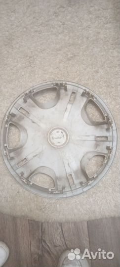 Продам колпак нисан