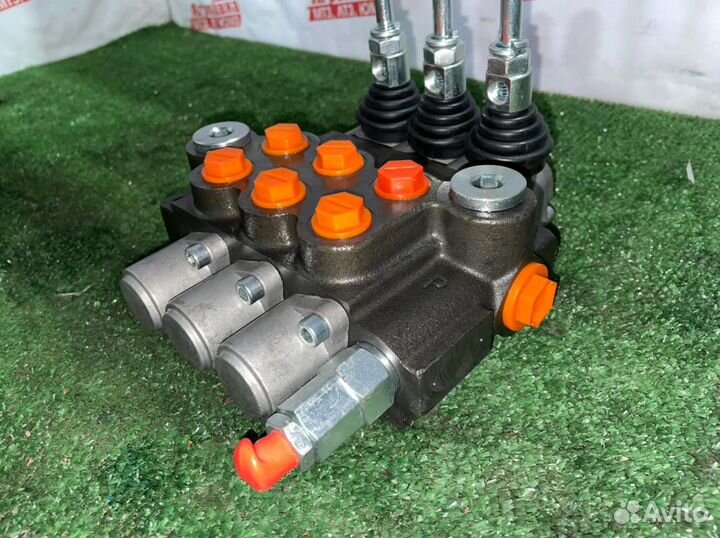 Распределитель Р-40 на 3 секции