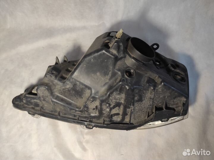 Фары на LADA largus