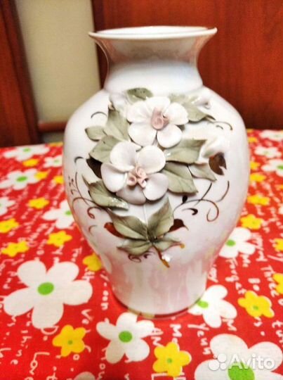 Ваза для цветов фарфор лепнина