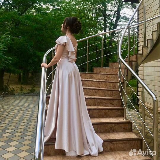 Вечернее платье