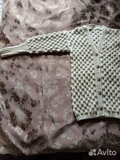 Продается вязаная кофта