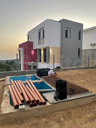 Дом 246 м² на участке 2,46 га