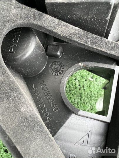 Плата фонаря задняя правая Renault Symbol LU01 K4J