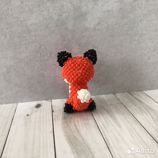 Амигуруми из бисера лиса