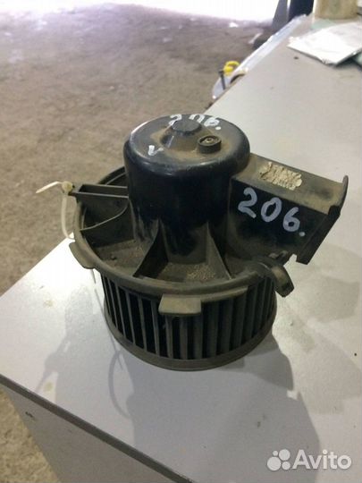 Моторчик печки Peugeot 206