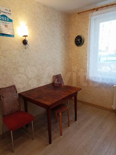 2-к. квартира, 65 м², 6/10 эт.