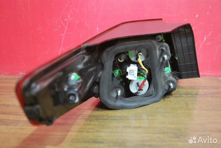 Фонарь наружный задний правый Kia Optima 3