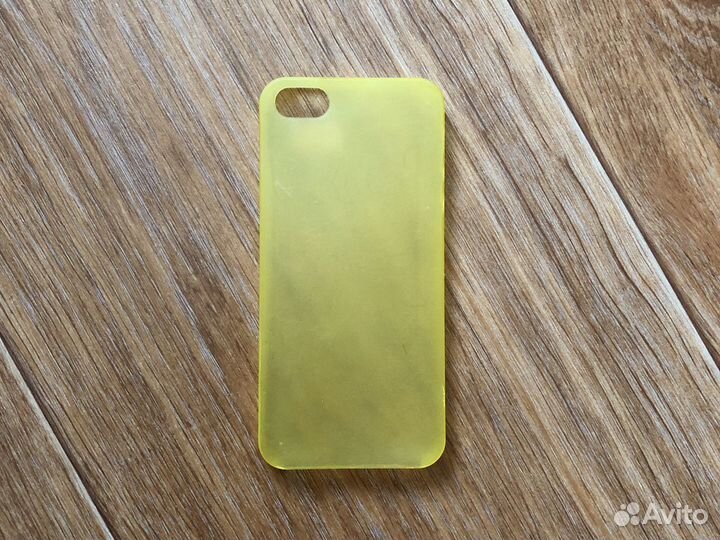 Чехлы на iPhone 4, 4s