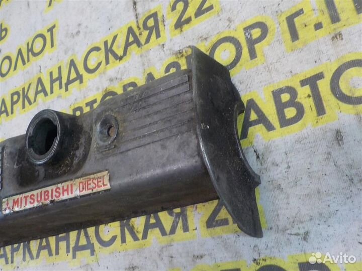 Крышка головки блока (клапанная) Mitsubishi Pajer