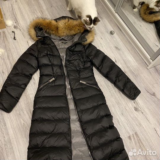 Пуховик женский длинный с капюшоном