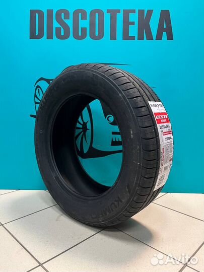 Kumho Ecsta HS52 205/55 R16 91W