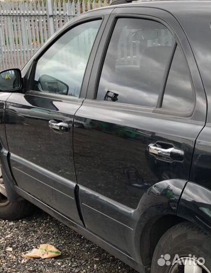 Дверь задняя левая Киа Соренто 1 и др детали