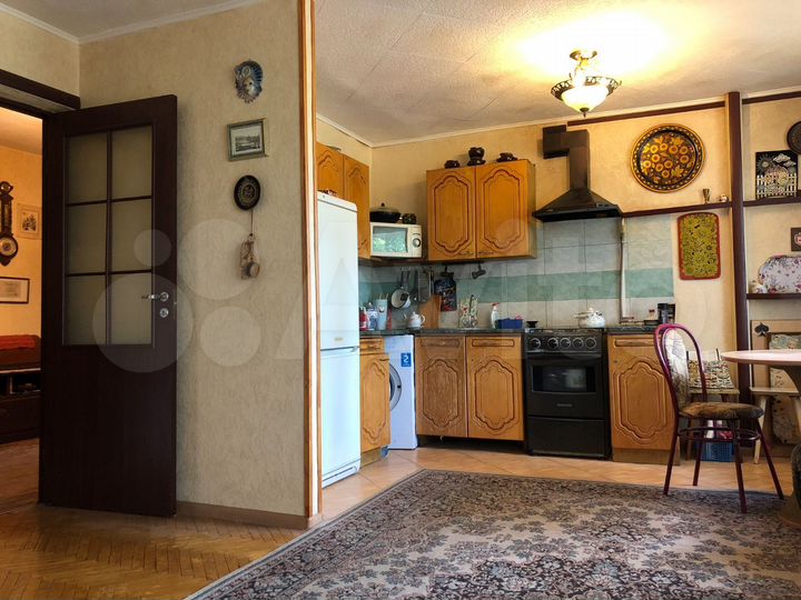 3-к. квартира, 65 м², 2/9 эт.