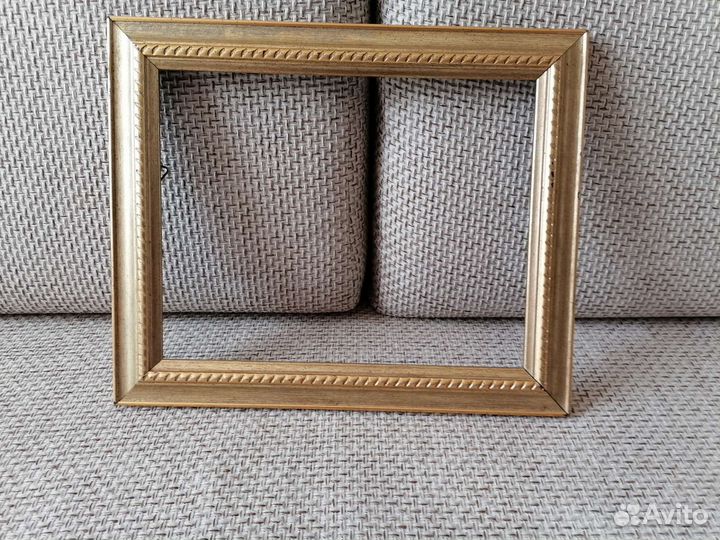 Рамы и рамки. Дерево, пластик. Разные