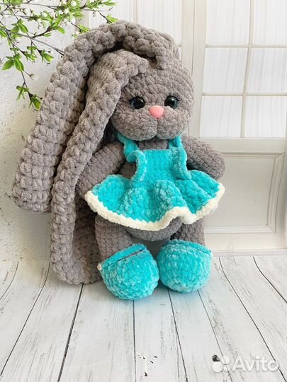 Заяц зайка вязаный ручной работы с метрикой