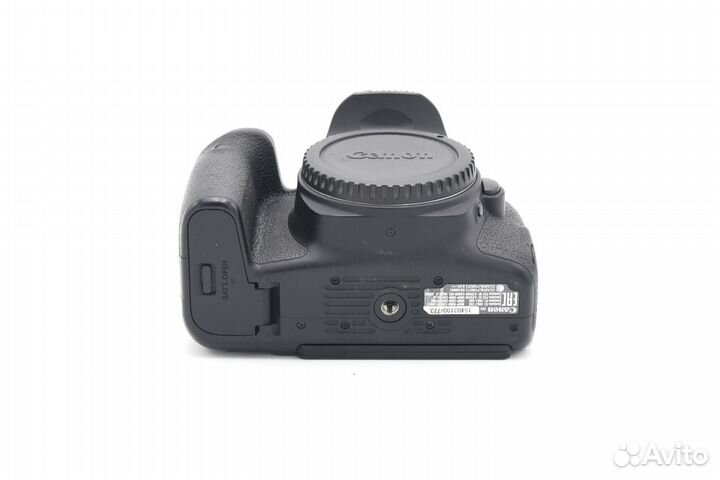 Зеркальный фотоаппарат Canon EOS 77D Body