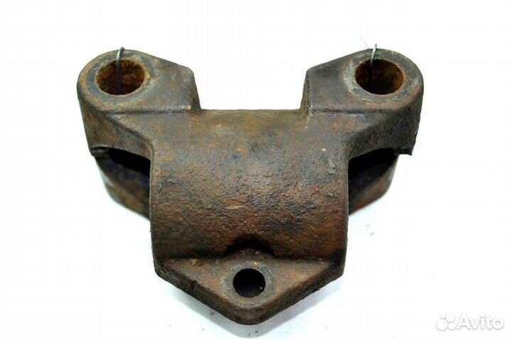 Кронштейн стабилизатора, переднего моста, нижний л
