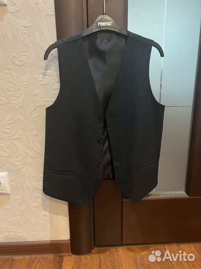 Жилетка для мальчика 140-146