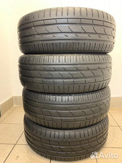 Nokian Tyres Hakka Black SUV 235/65 R17