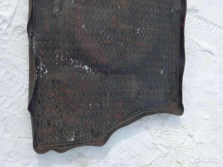 Ковер багажника Hyundai Accent