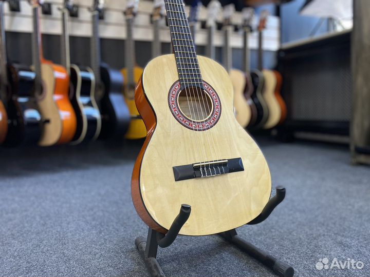Гитара классическая 1/2