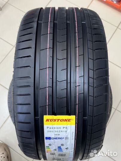 Kustone Passion P9 285/30 R19 98W