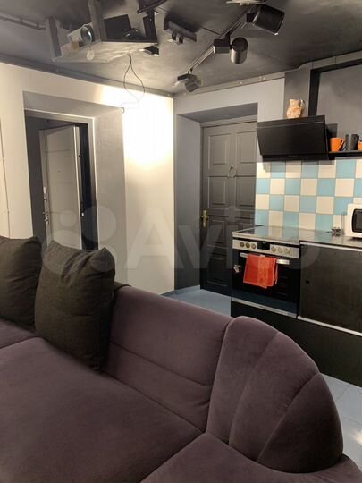 3-к. квартира, 90 м², 1/3 эт.