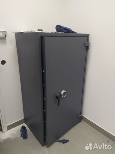 Сейф для ценных вещей