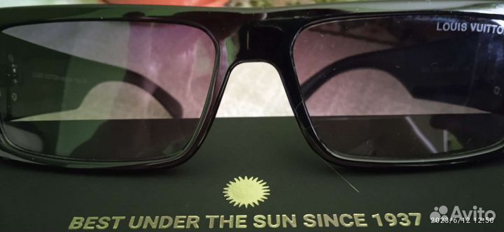 Солнцезащитные очки Louis Vuitton