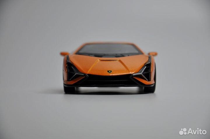 Модель автомобиля Lamborghini Sian FKP 37 металл