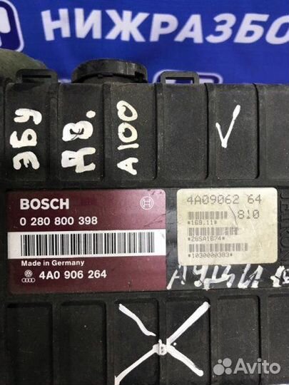 Блок управления двигателем Audi 100