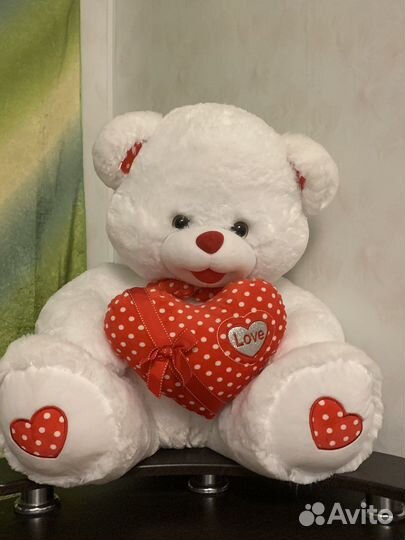 Плюшевый медведь