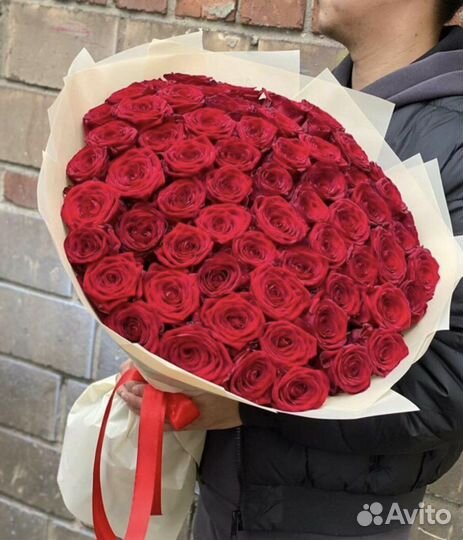 Букет из 65 красных роз с доставкой