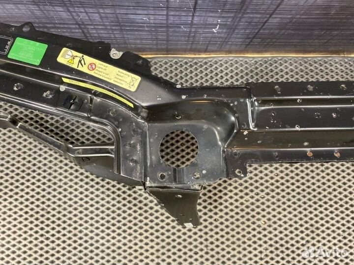 Рамка радиатора Bmw X5 E53 M54 2006