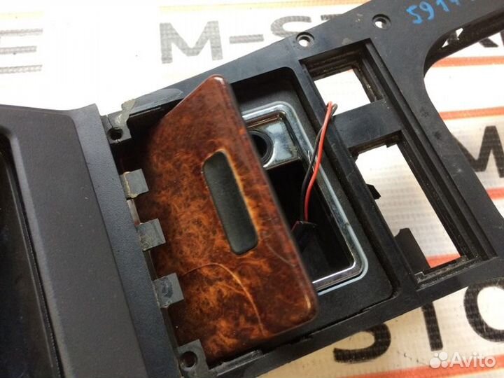 Консоль между сидений Bmw 5-Series E39 M52B28