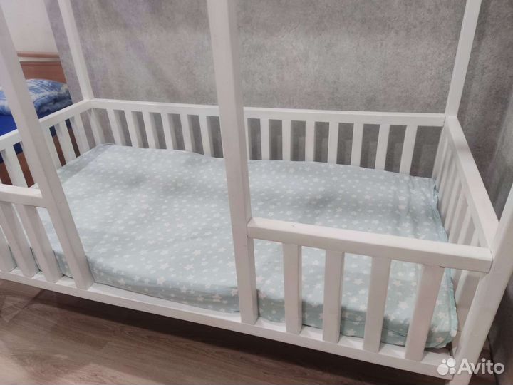 Детская кровать домик с матрасом 160 80