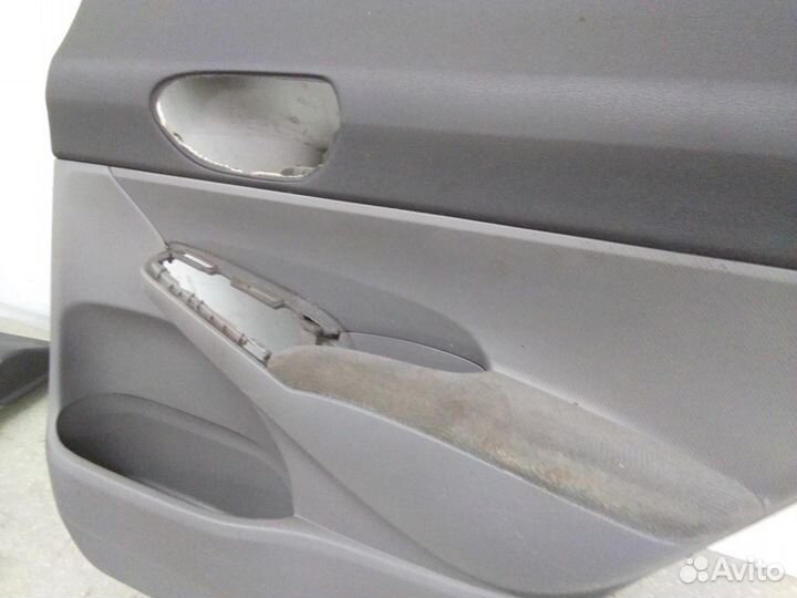 Обшивка двери задней правой Honda Civic 4D 2006-20