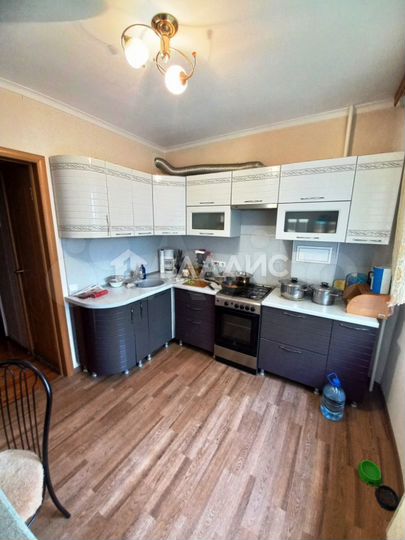 4-к. квартира, 84 м², 4/10 эт.