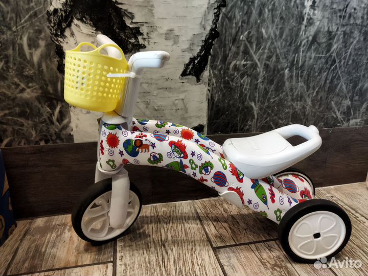 Беговел Chillafish bunzi 2в1