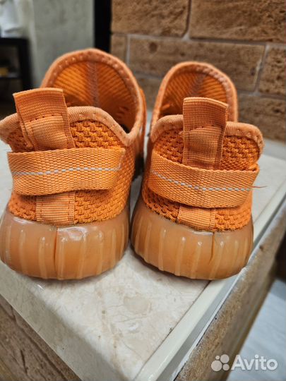 Кроссовки на мальчика 34 р