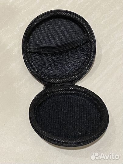 Чехол-футляр для наушников