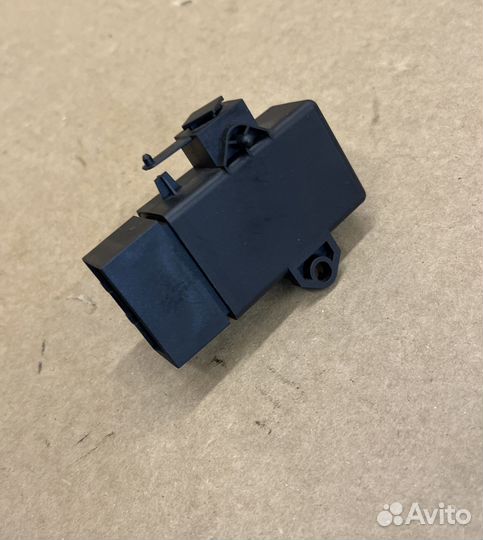 Блок управления обогревов сидений Шкода Рапид 1