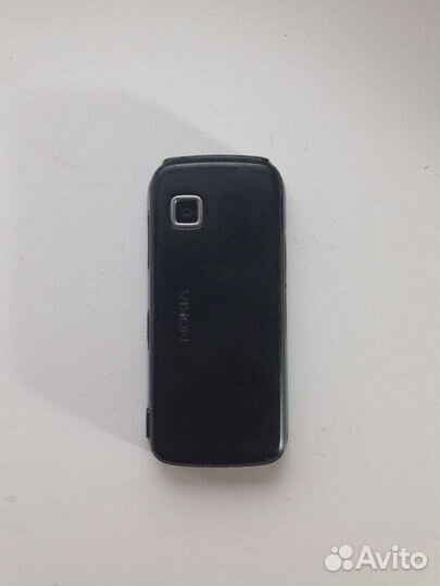Телефон Nokia 5228