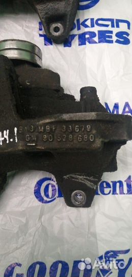 Кронштейн кондиционера 90528680 GM Opel Vectra B