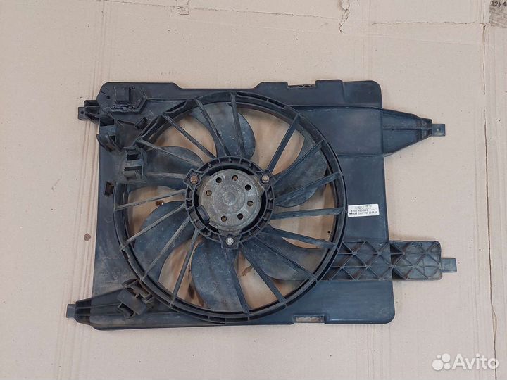 Вентилятор охлаждения двигателя Renault Megane 2