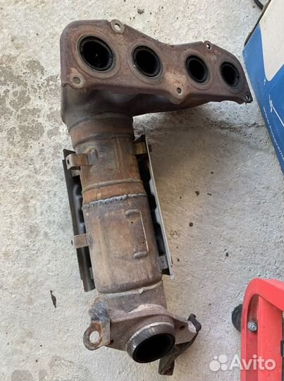 Выпускной коллектор Toyota Alphard